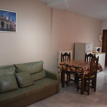 Apartamentos Alamare Seville Exterior photo
