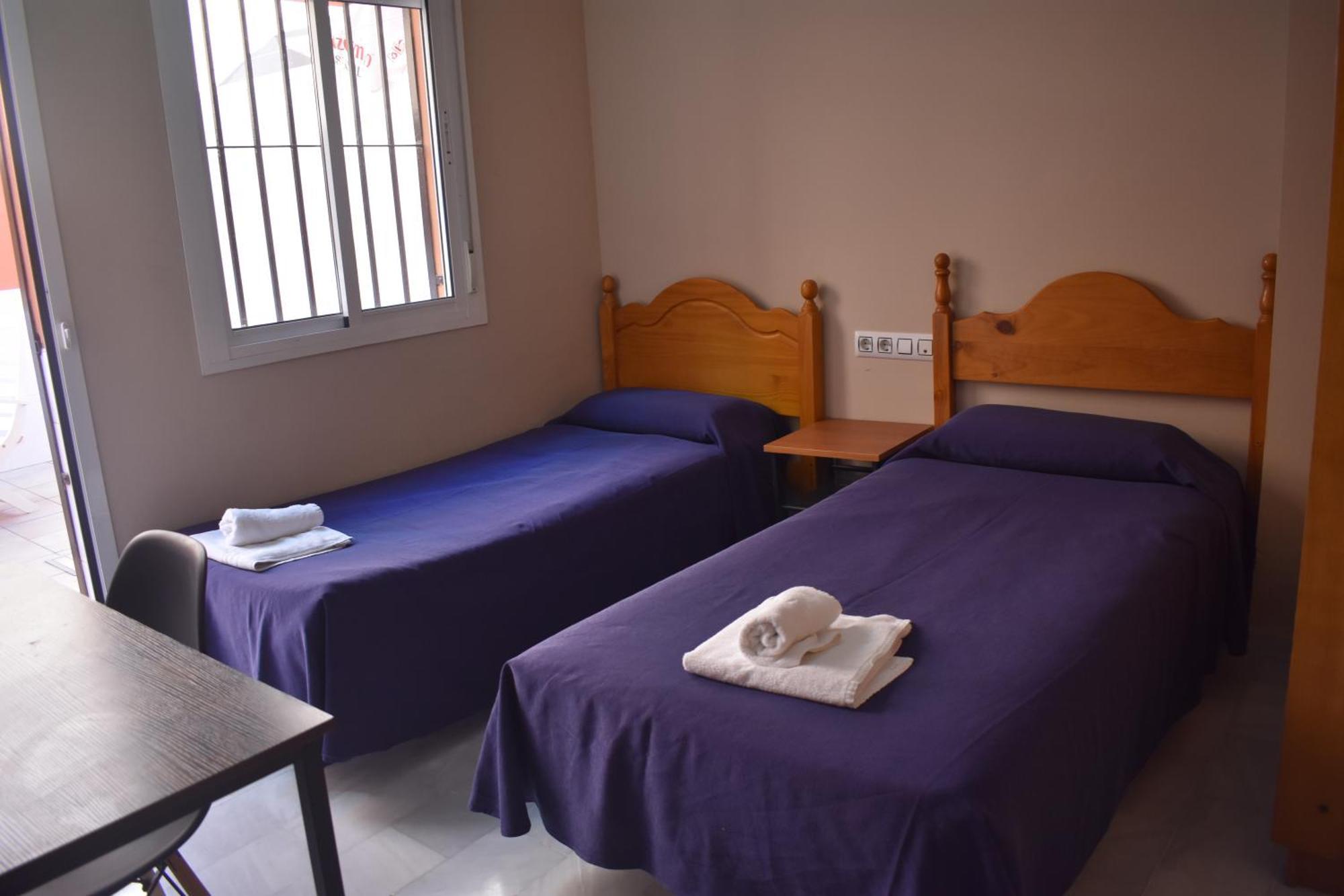 Apartamentos Alamare Seville Exterior photo