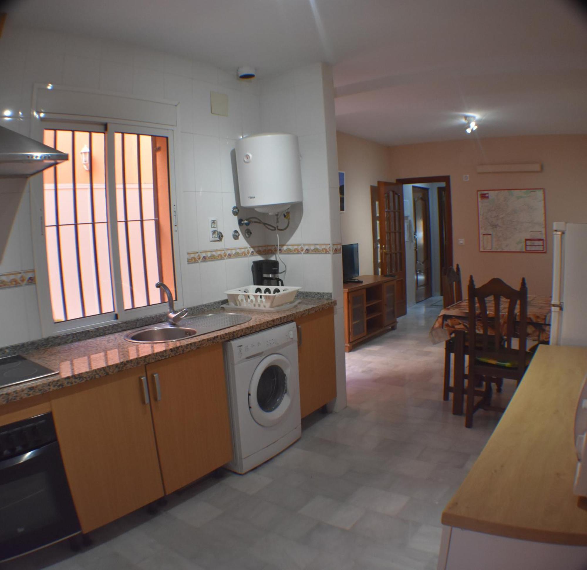 Apartamentos Alamare Seville Exterior photo